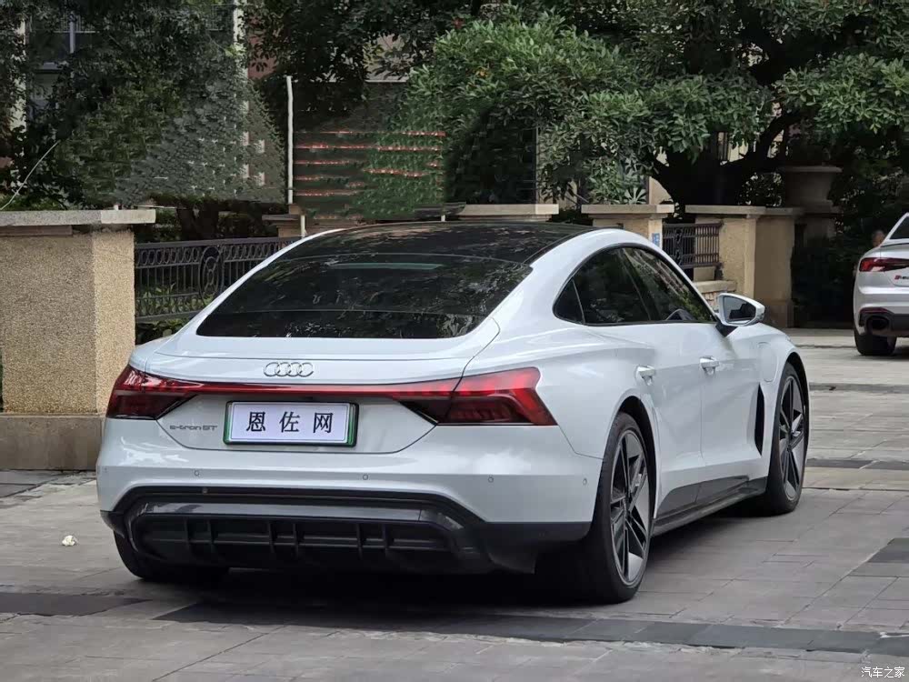 Audi e-tron, 2024 15