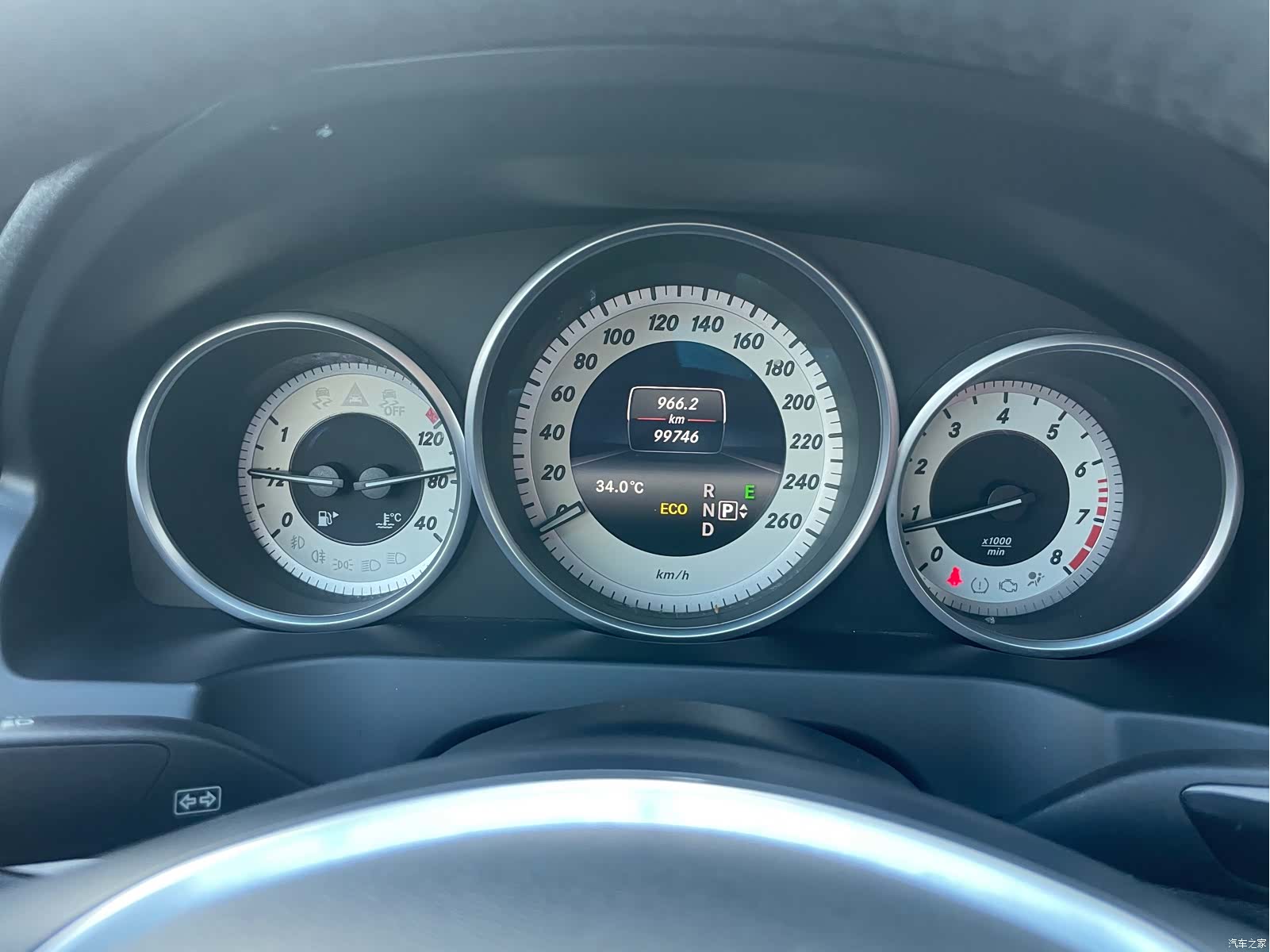 Mercedes-Benz E-Class, 2015 11