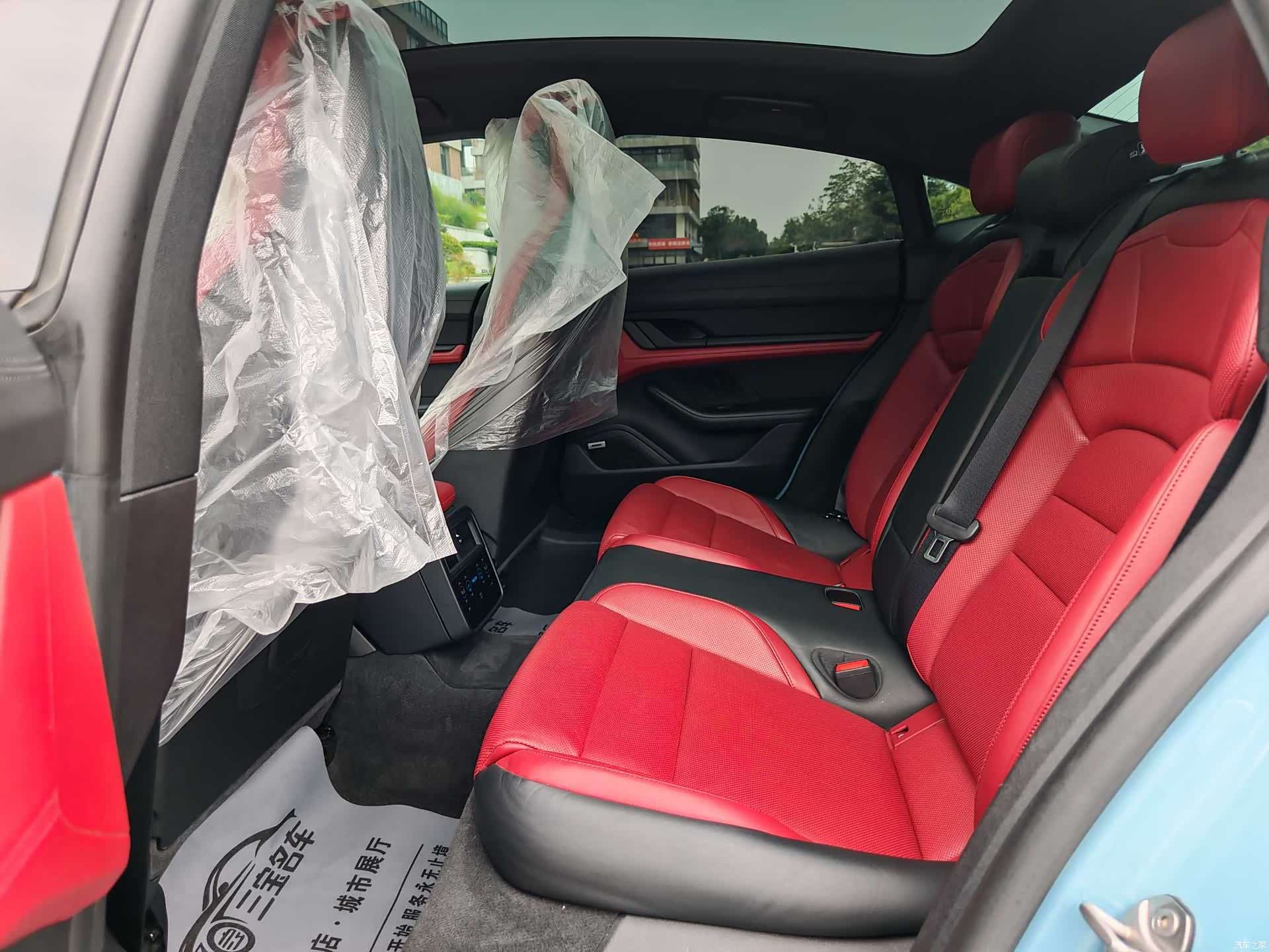 Porsche Taycan, 2021 все фото