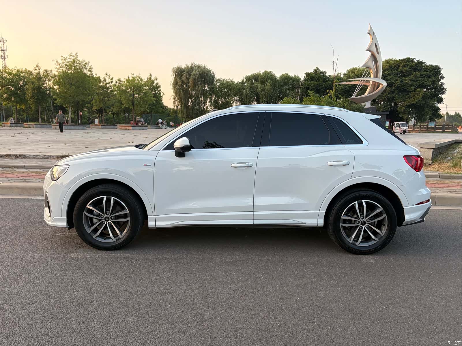 Audi Q3, 2022 8