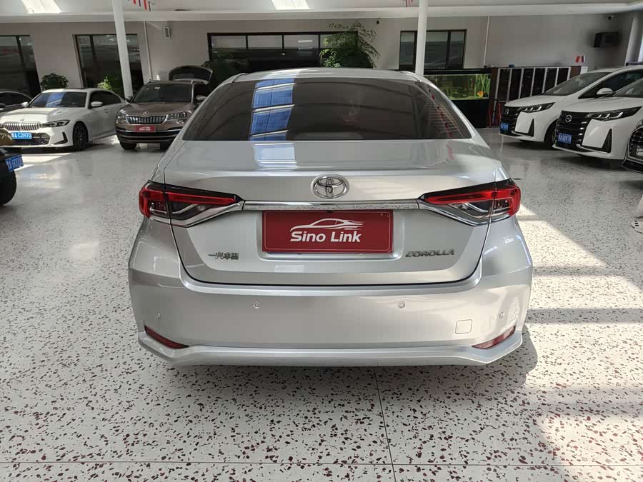 Toyota Corolla 2023, фото 22