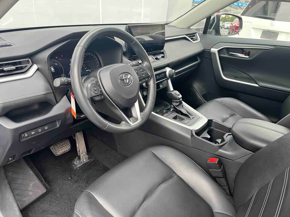 Toyota RAV4 Rongfang