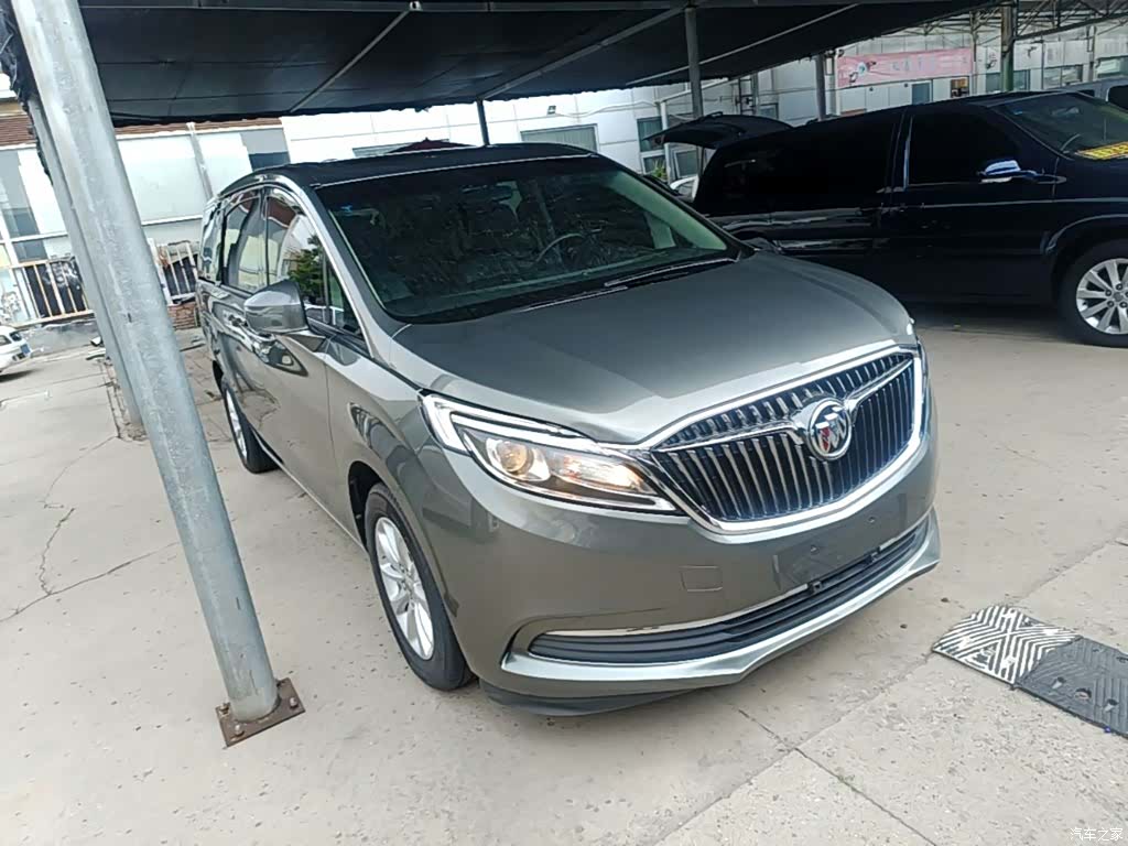 Buick GL8, 2018 4