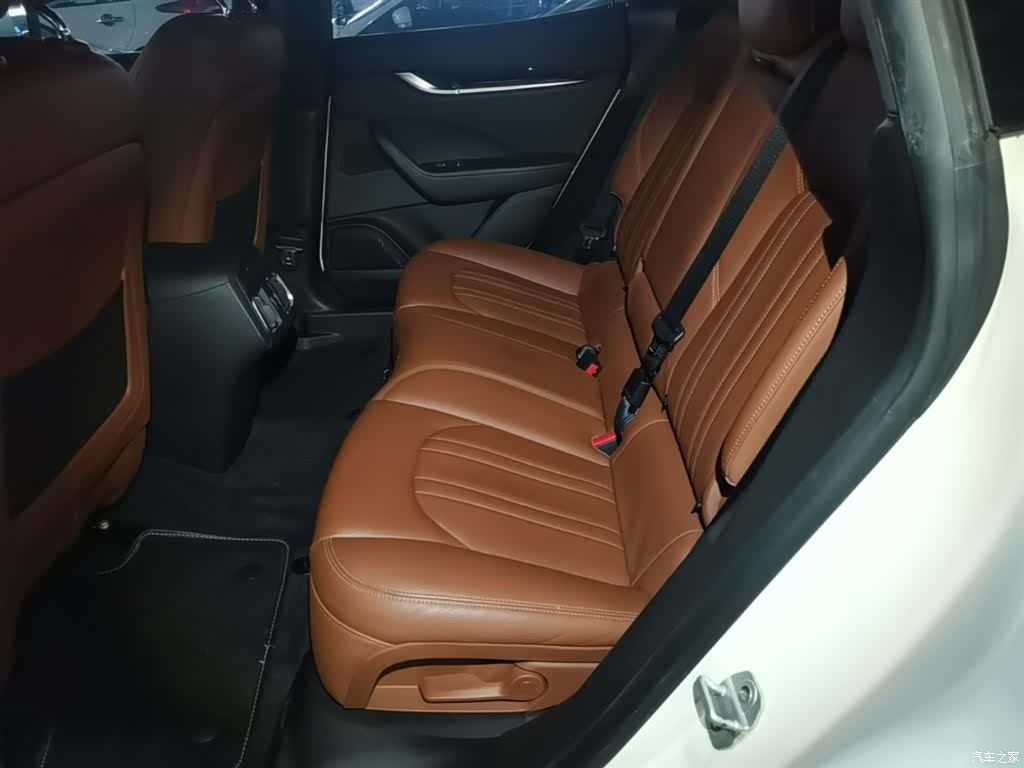 Maserati Levante, 2018 17