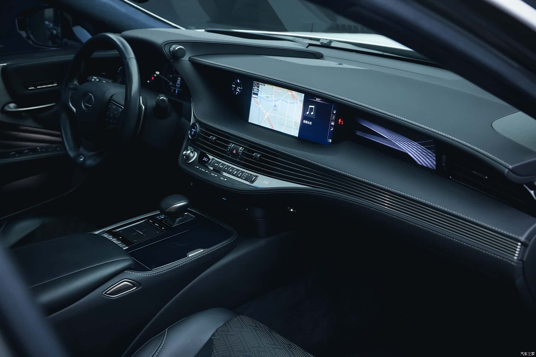 Lexus LS, 2018 15