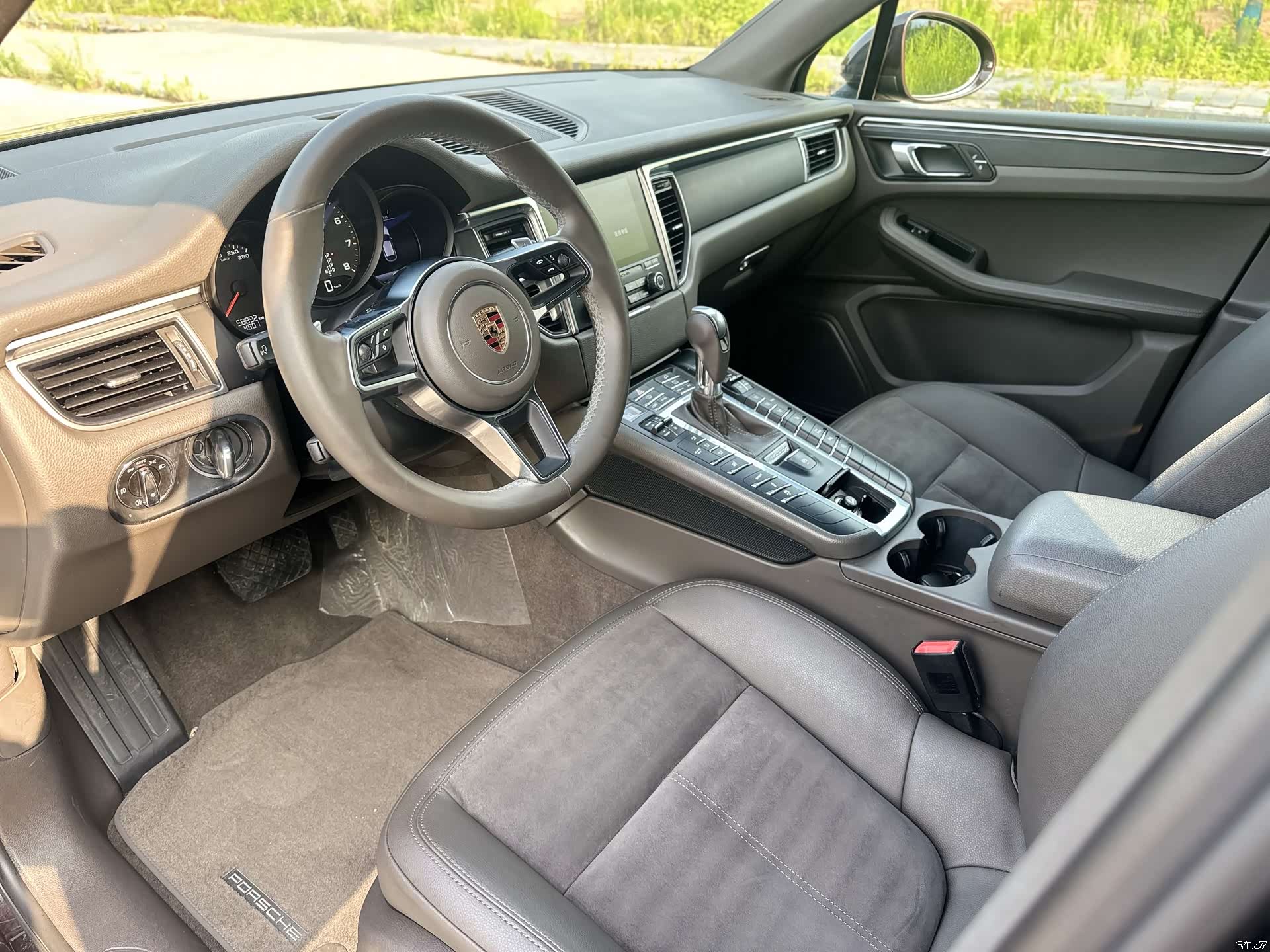 Porsche Macan, 2017 9