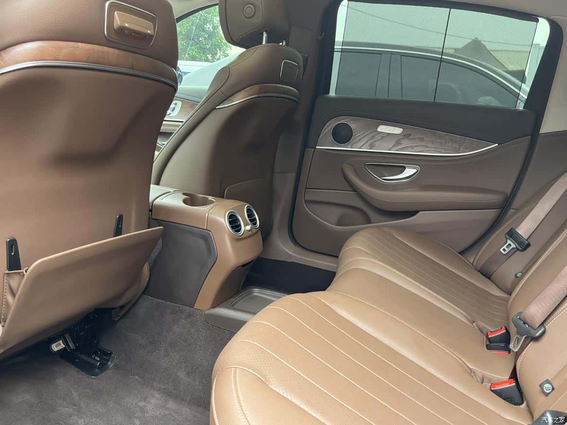 Mercedes-Benz E-Class, 2018 8