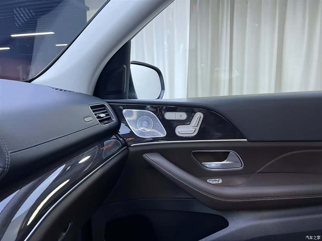 Mercedes-Benz GLE, 2023 19