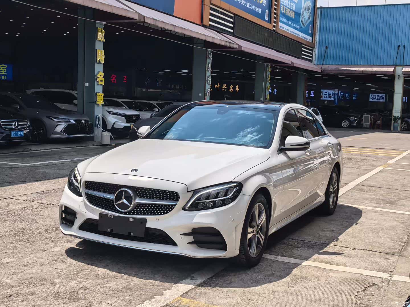 Mercedes-Benz C-Class, 2021 3