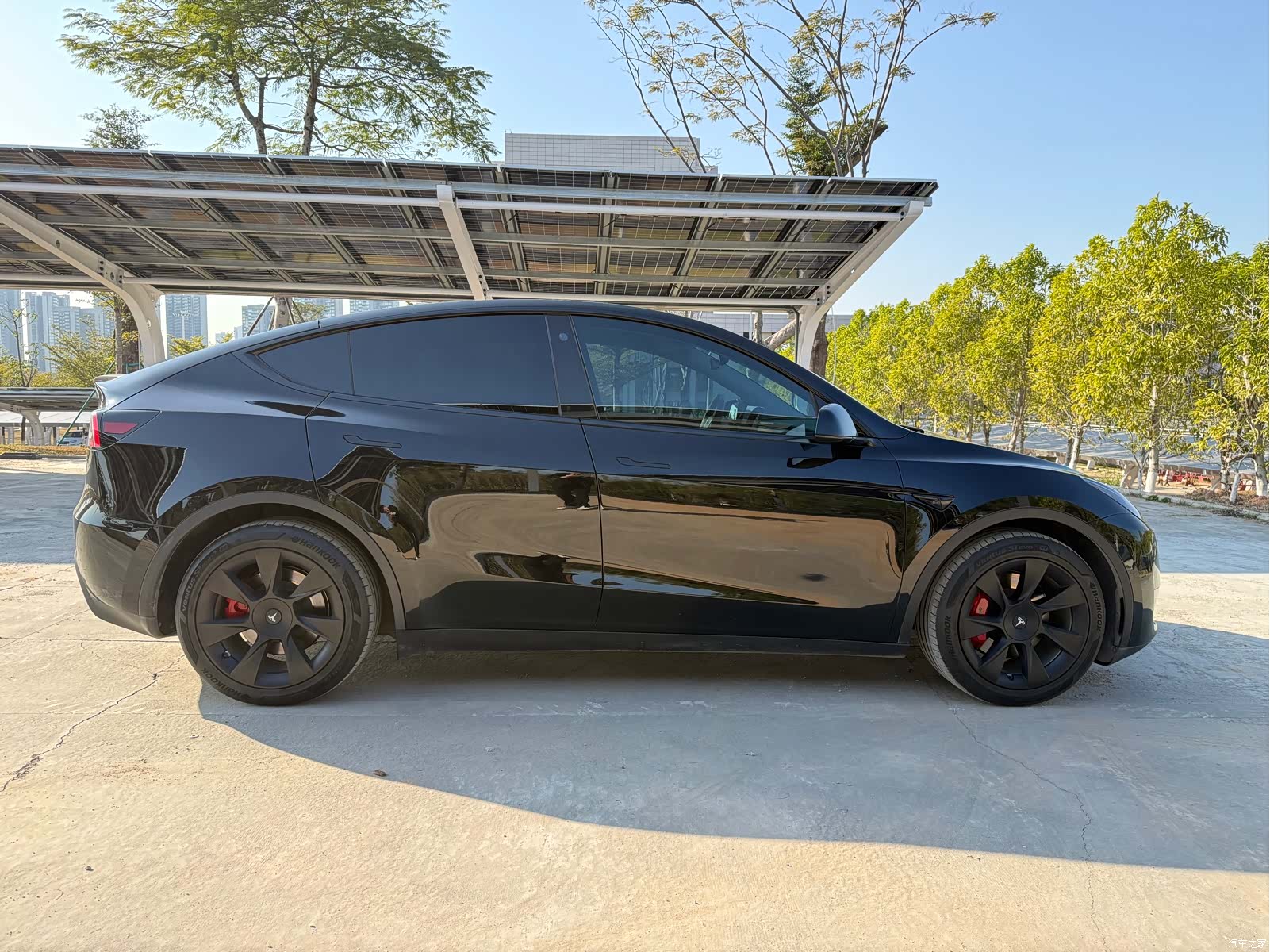 Tesla Model Y, 2021 10