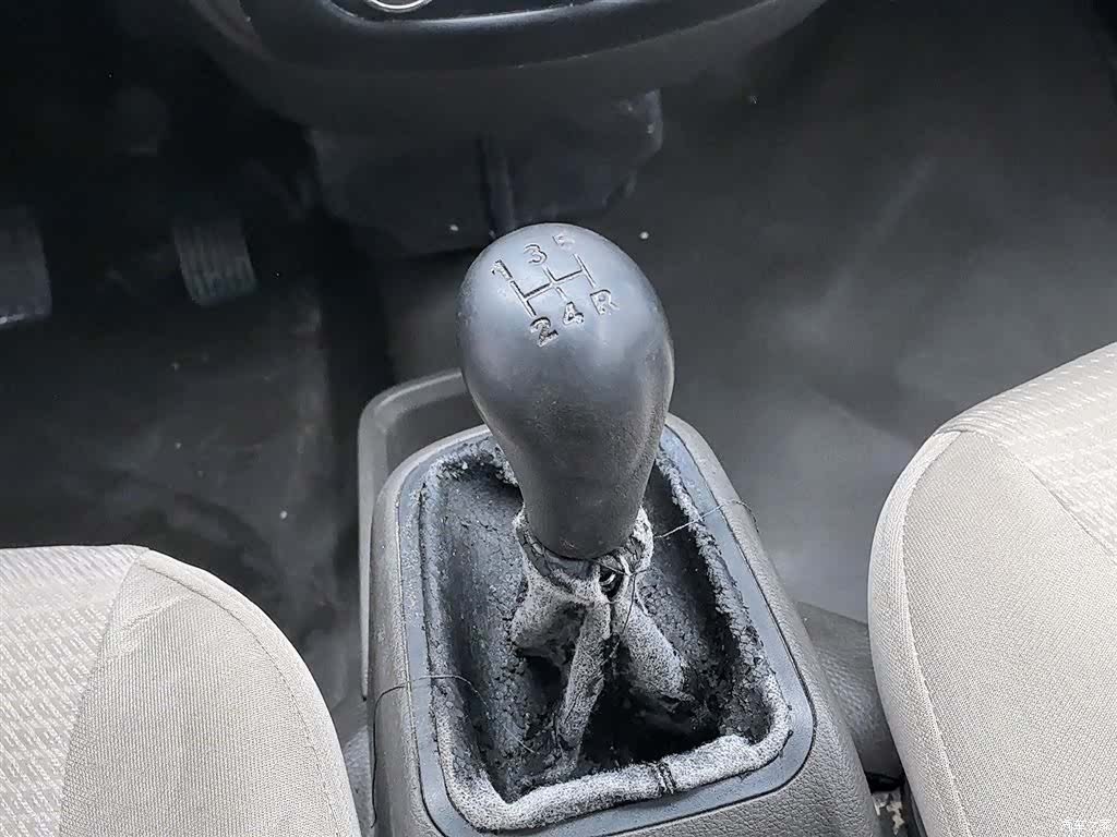 Wuling S, 2019 13