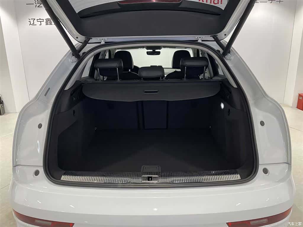 Audi Q3, 2018 6