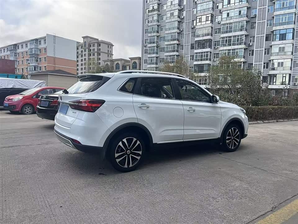 Roewe RX3