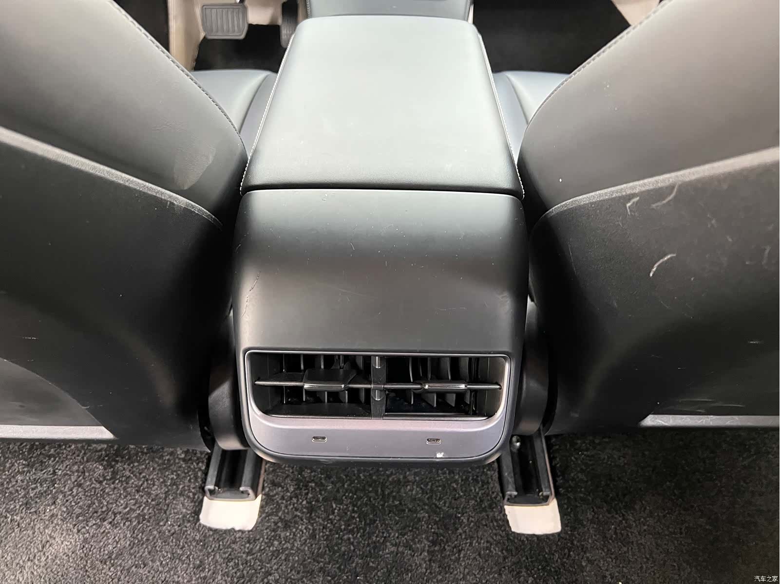 Tesla Model 3, 2023 21