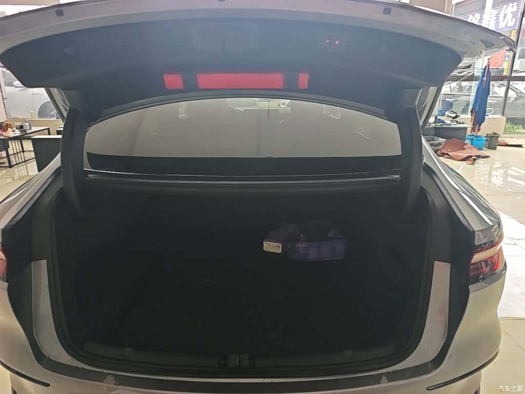BYD Han, 2022 19