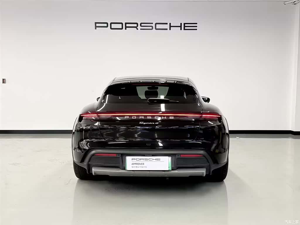 Porsche Taycan, 2024 6