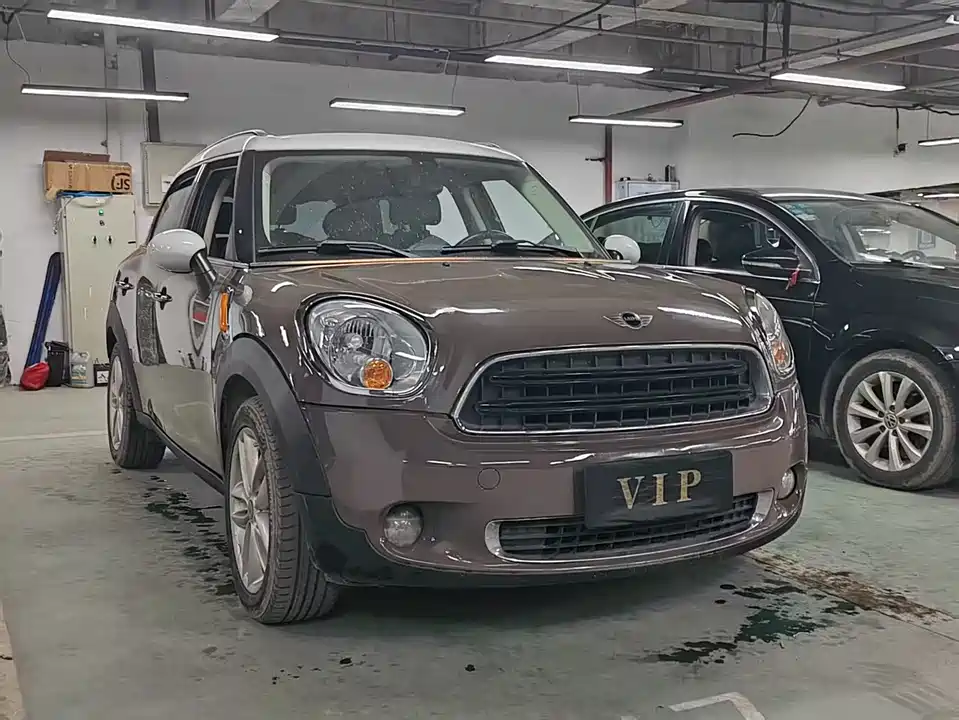 MINI COUNTRYMAN