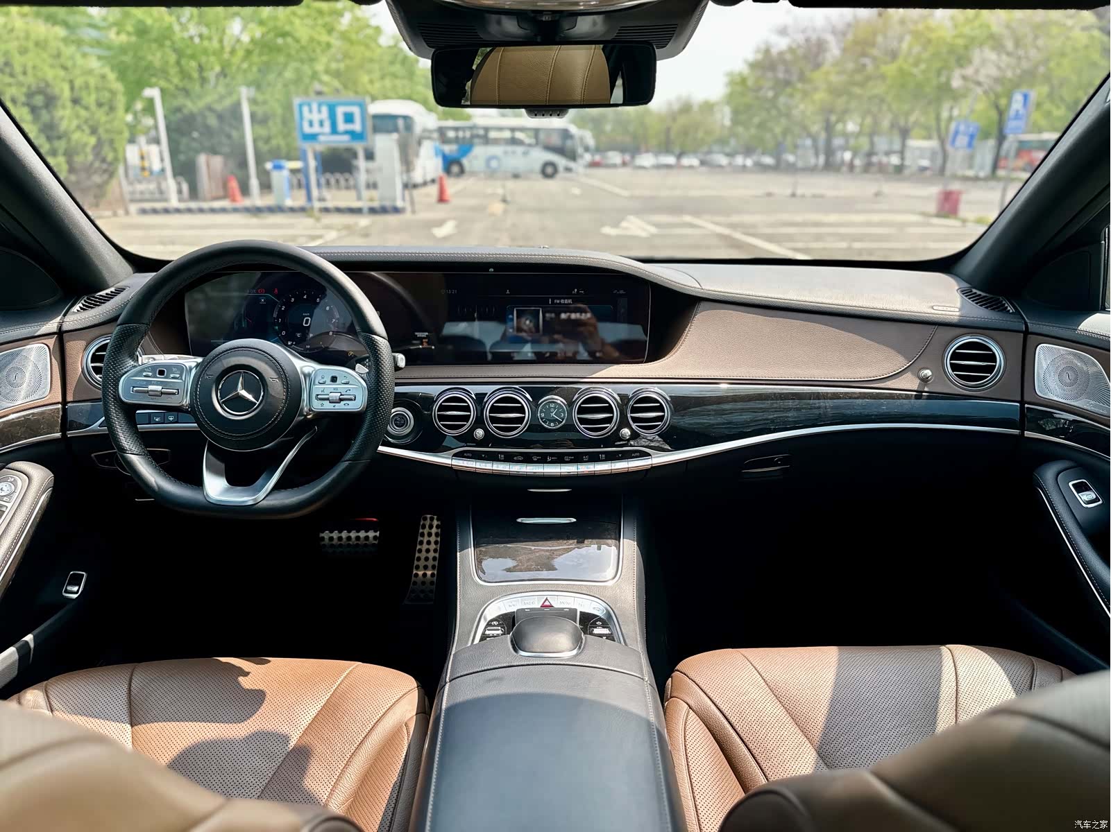 Mercedes-Benz S-Class, 2019 44