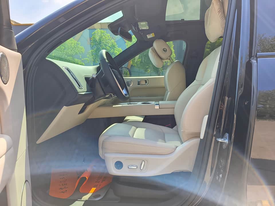 Li Auto Ideal L6