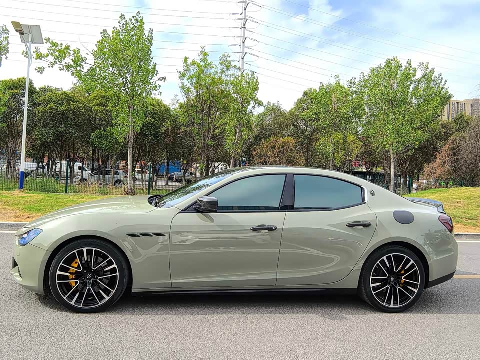 Maserati Ghibli Maserati Ghibli