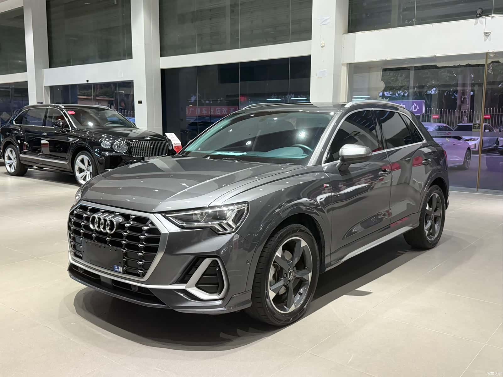 Audi Q3, 2022 1