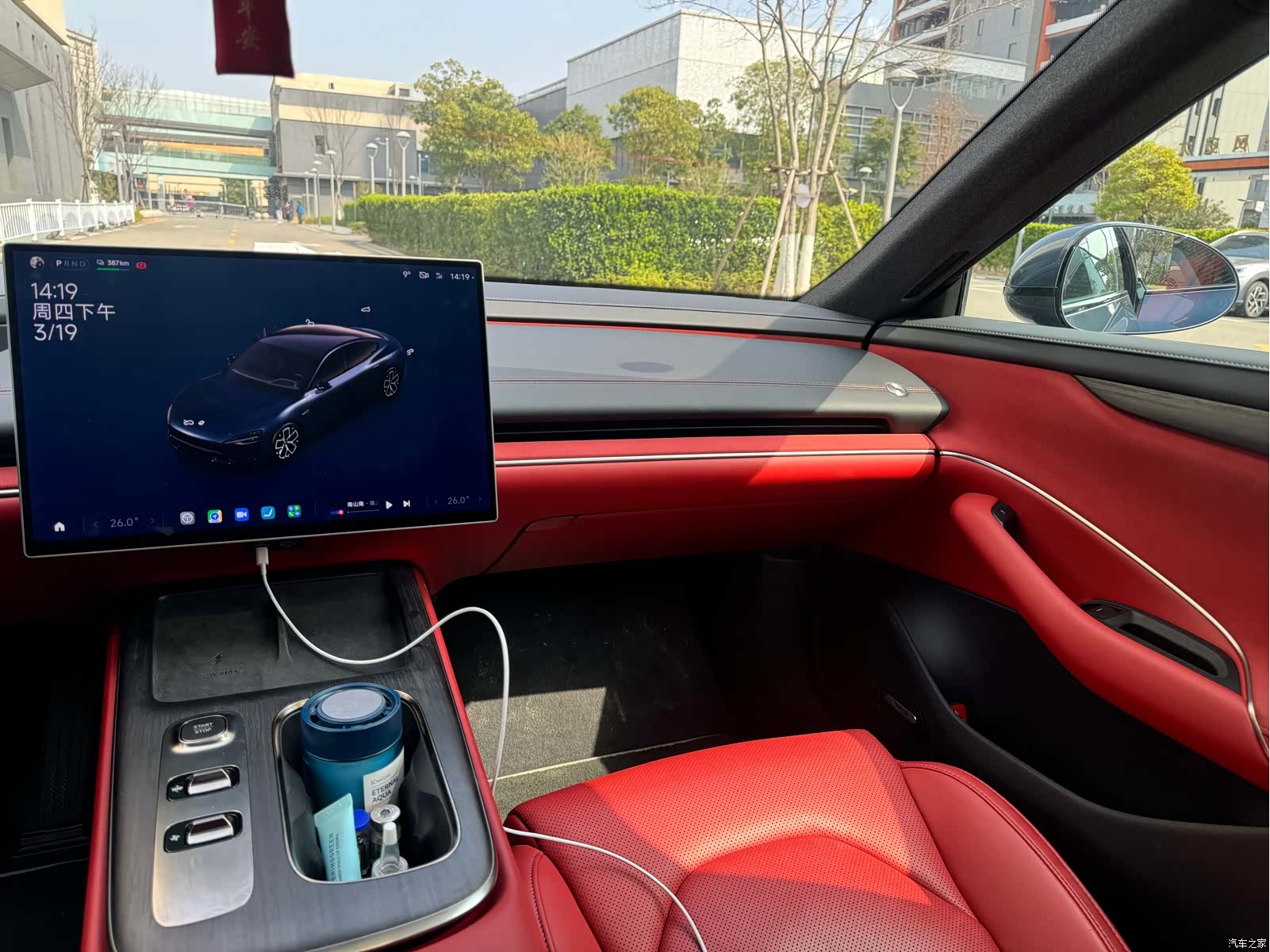 Xiaomi SU7, 2025 8