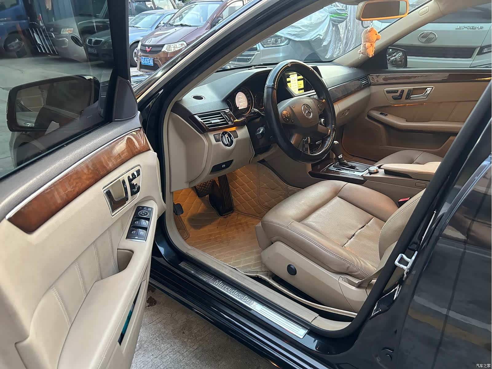 Mercedes-Benz E-Class, 2011 6