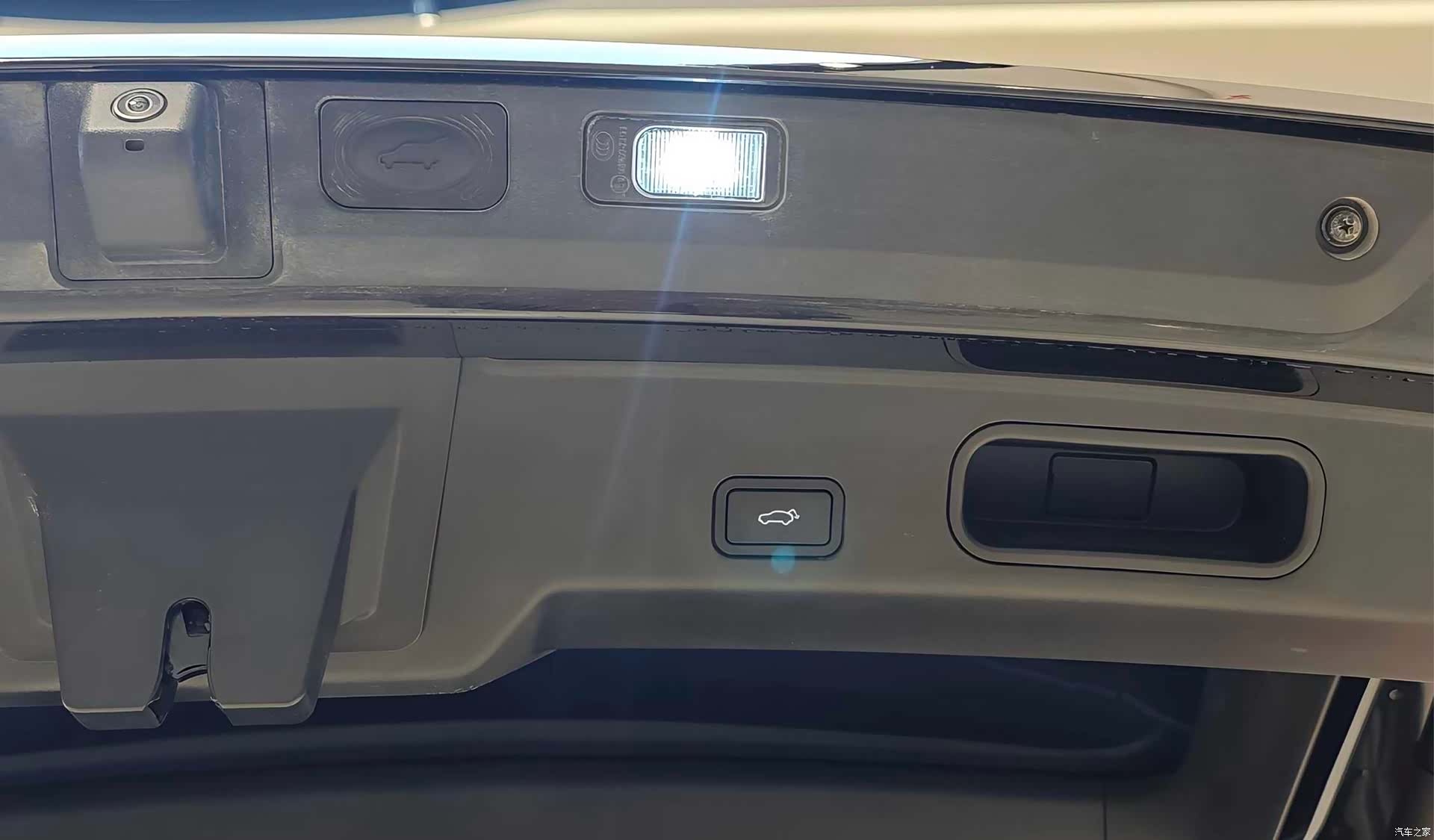 Geely Boyue, 2025 25