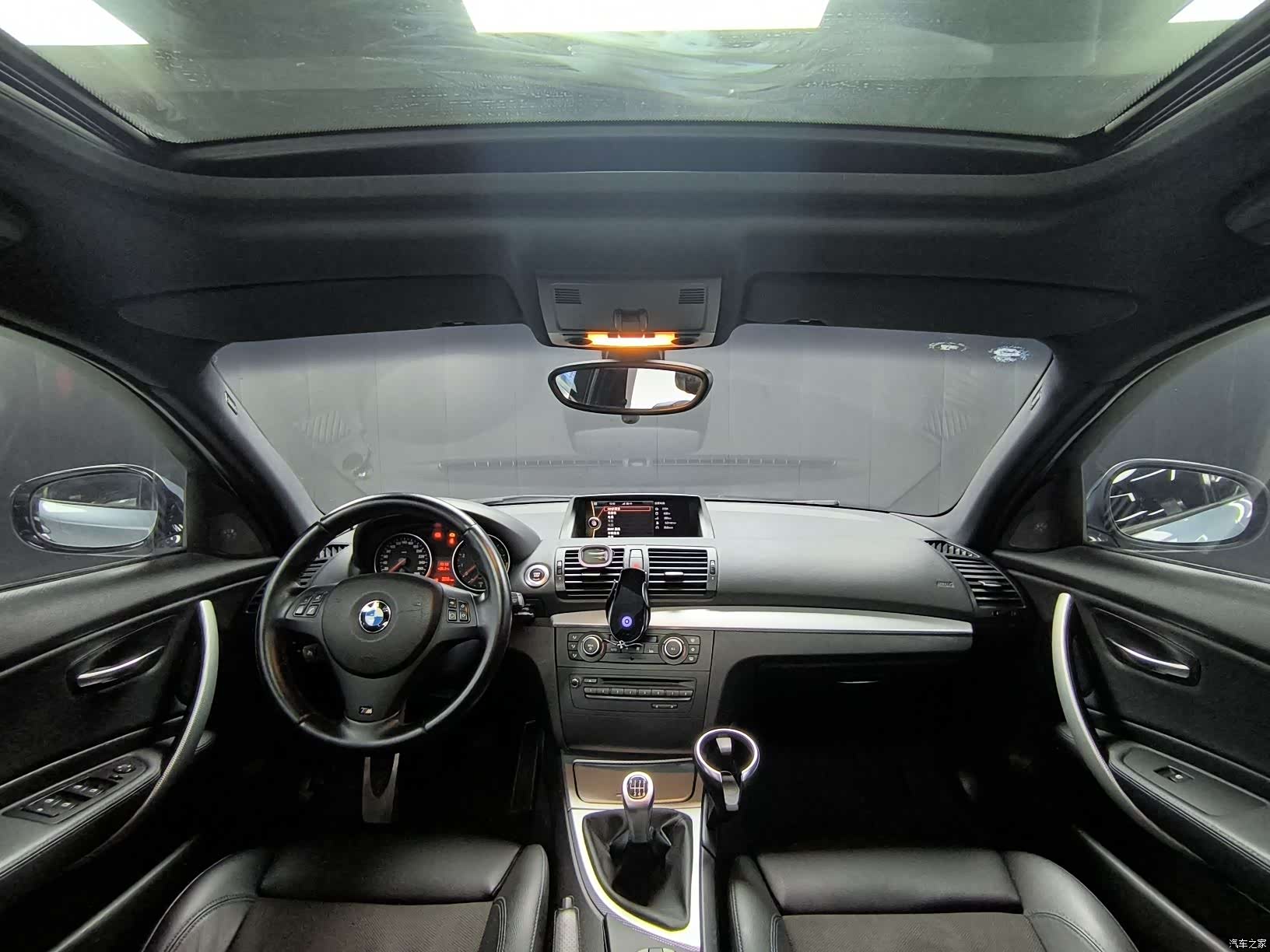 BMW 1 Series, 2010 9