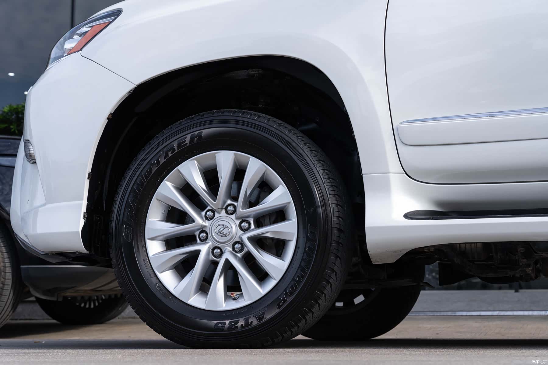 Lexus GX, 2015 8