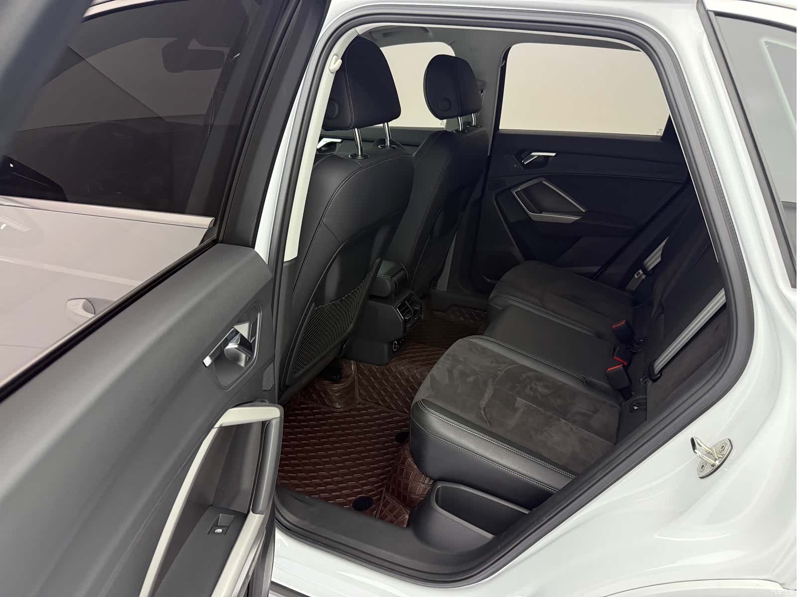 Audi Q3, 2022 15