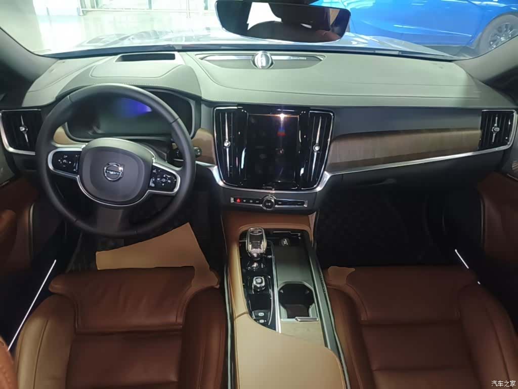 Volvo V90, 2023 10