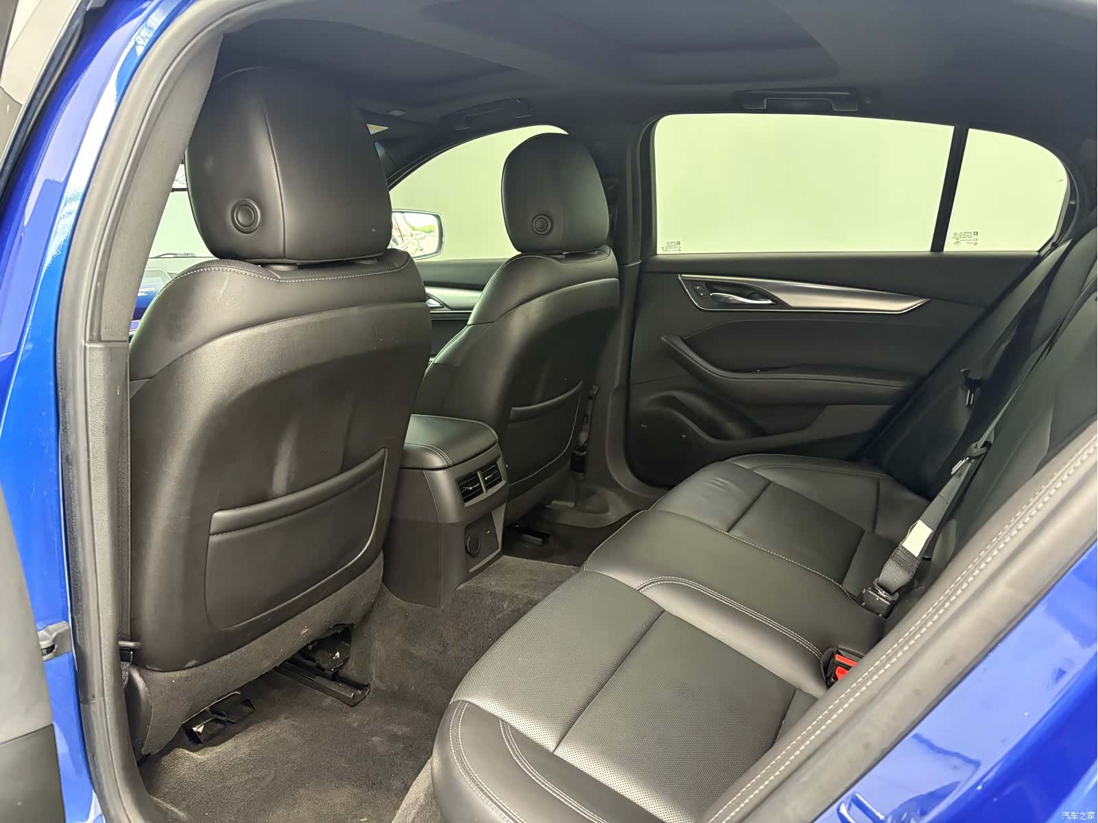 Cadillac CT5, 2022 10