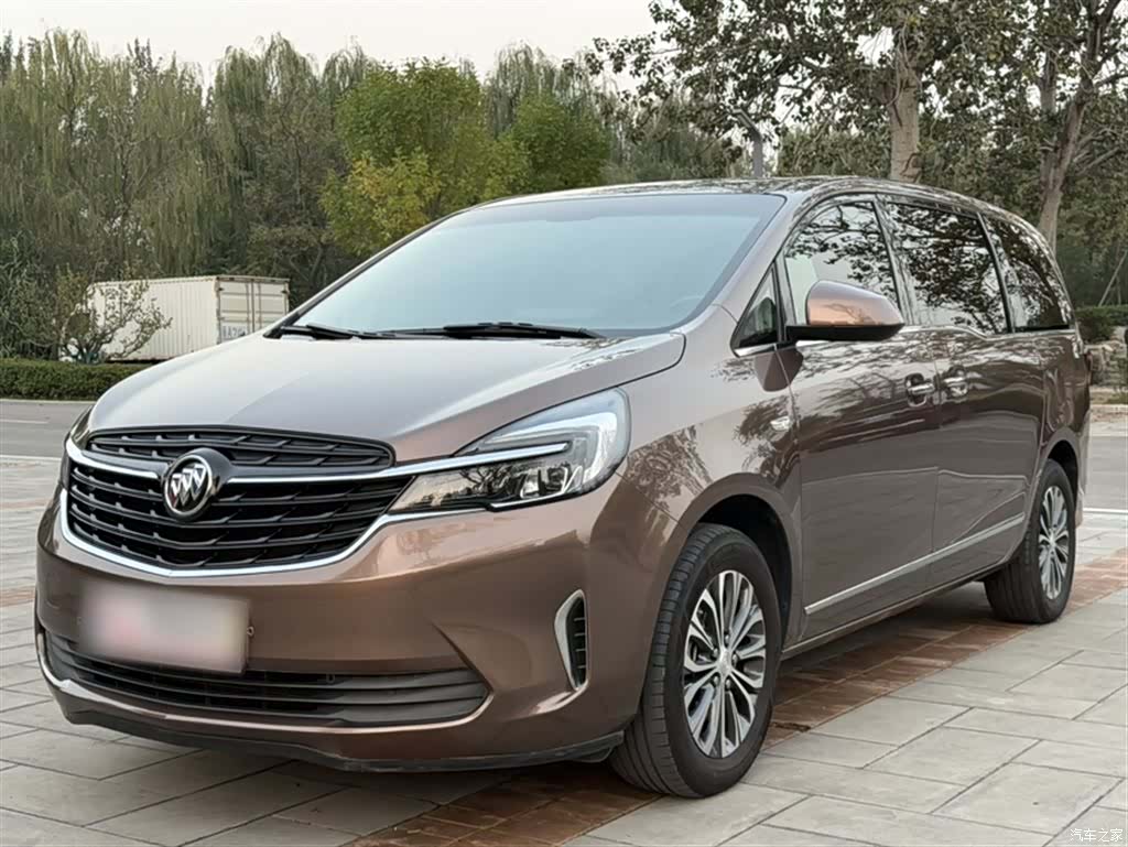 Buick GL8, 2021 1