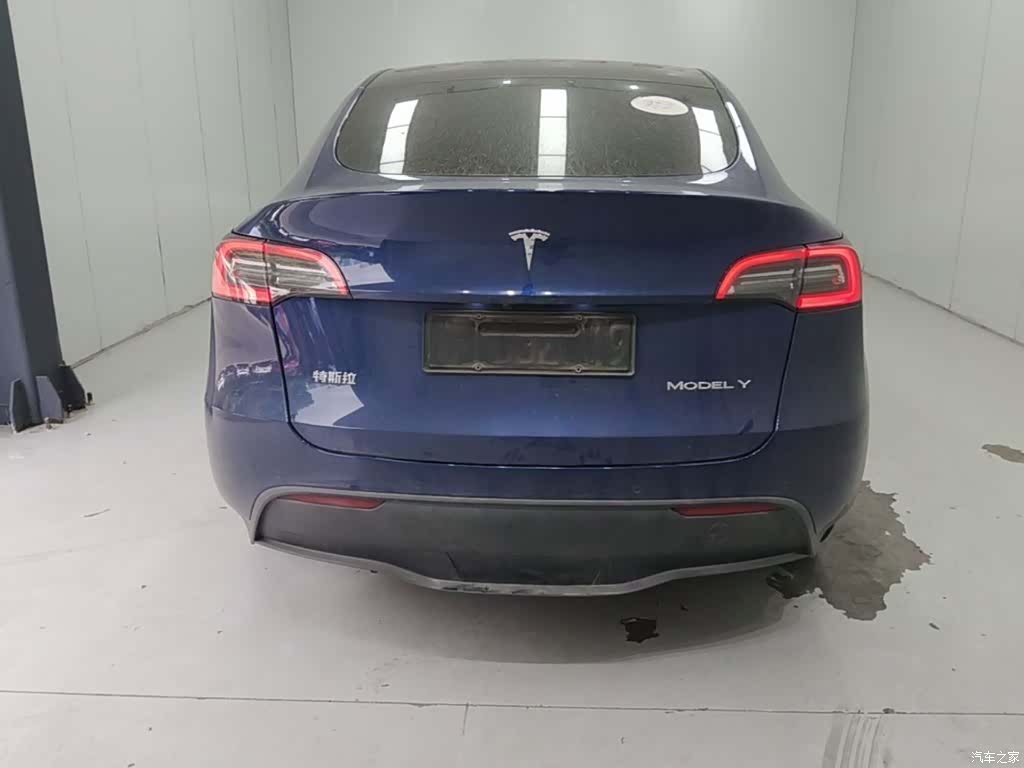 Tesla Model Y, 2023 6