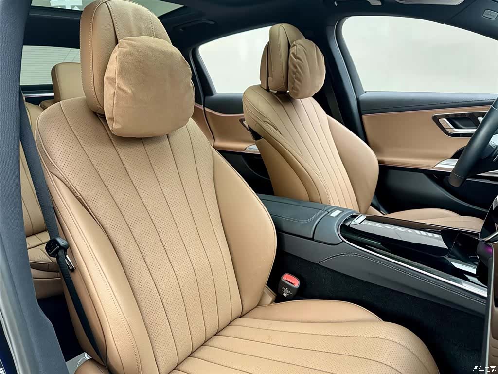 Mercedes-Benz E-Class, 2024 7