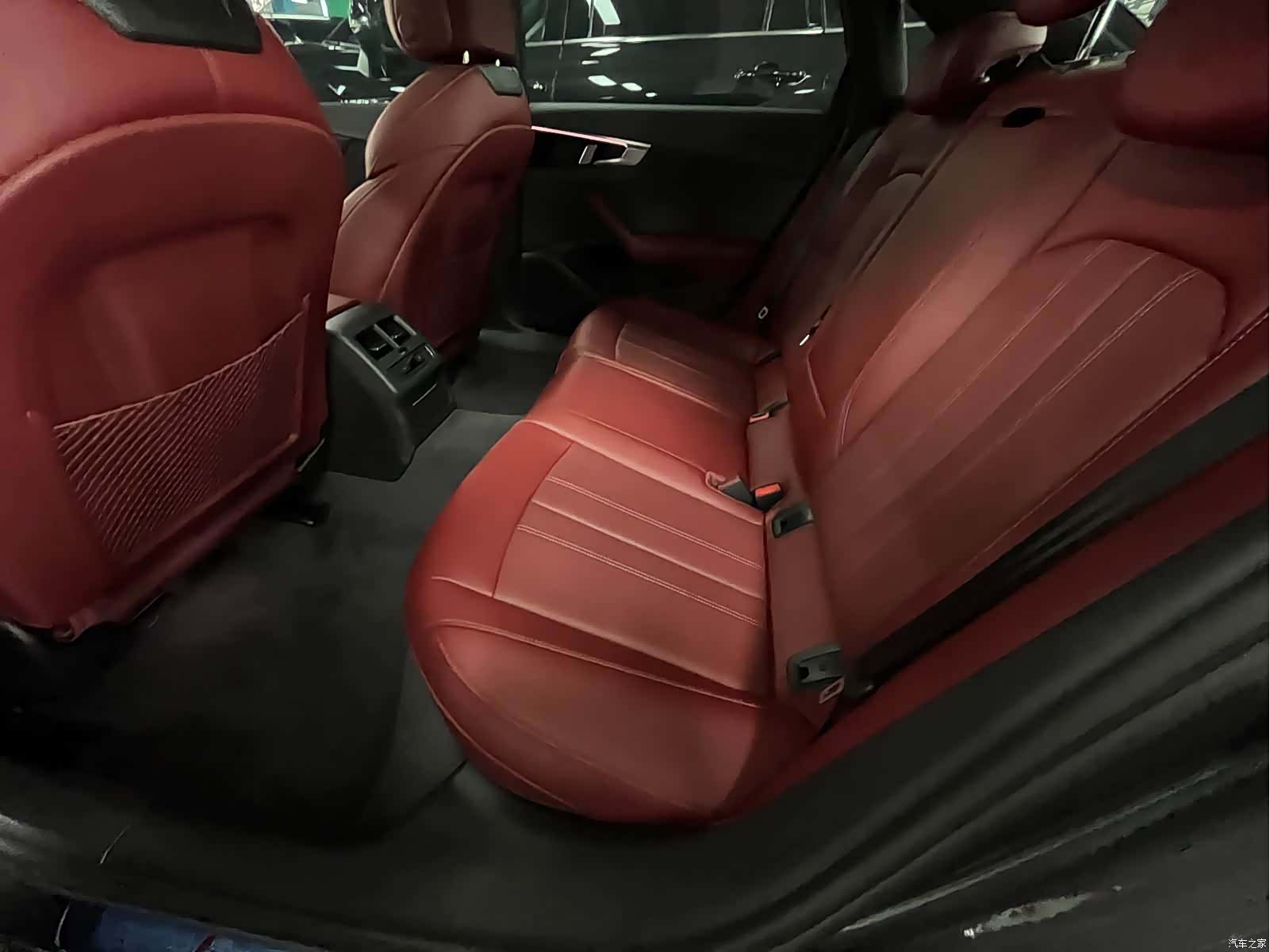Audi A4L, 2024 19