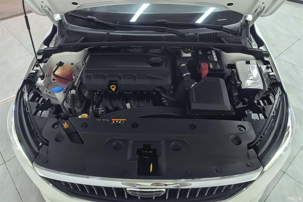 Geely Emgrand, 2022 10