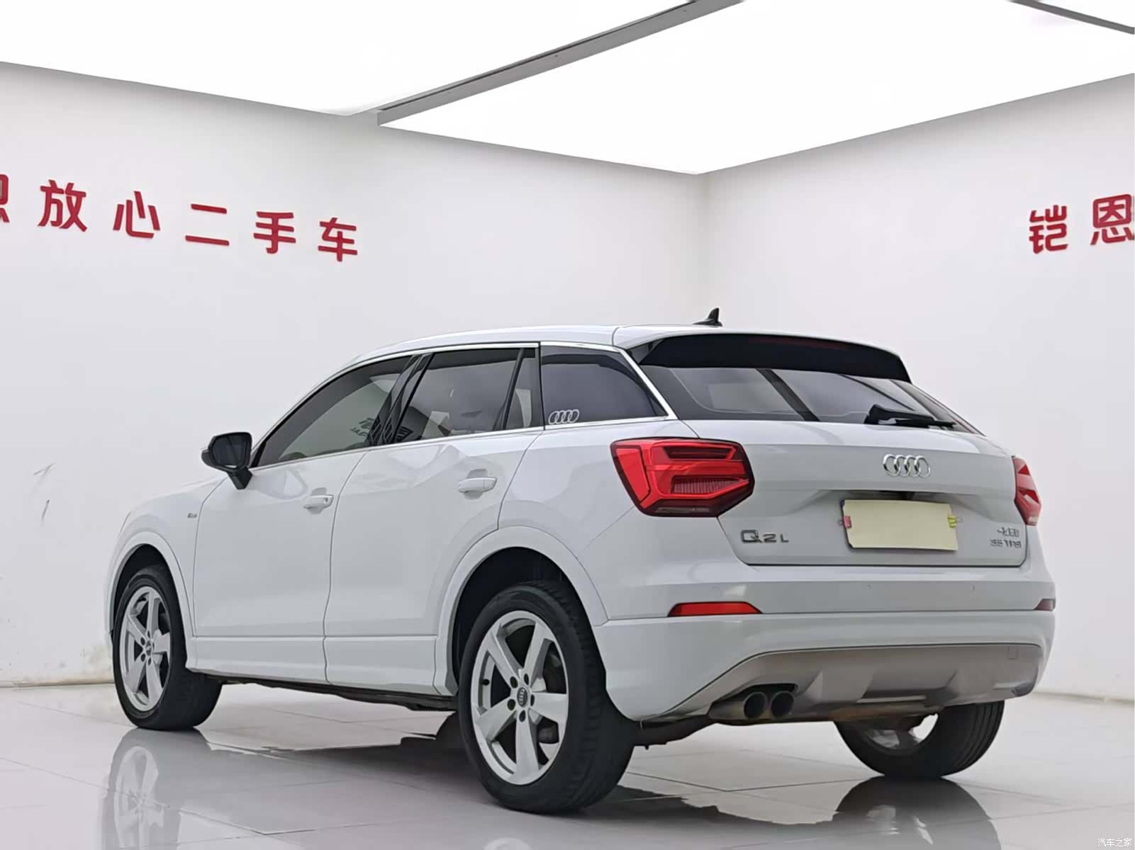Audi Q2L, 2019 все фото