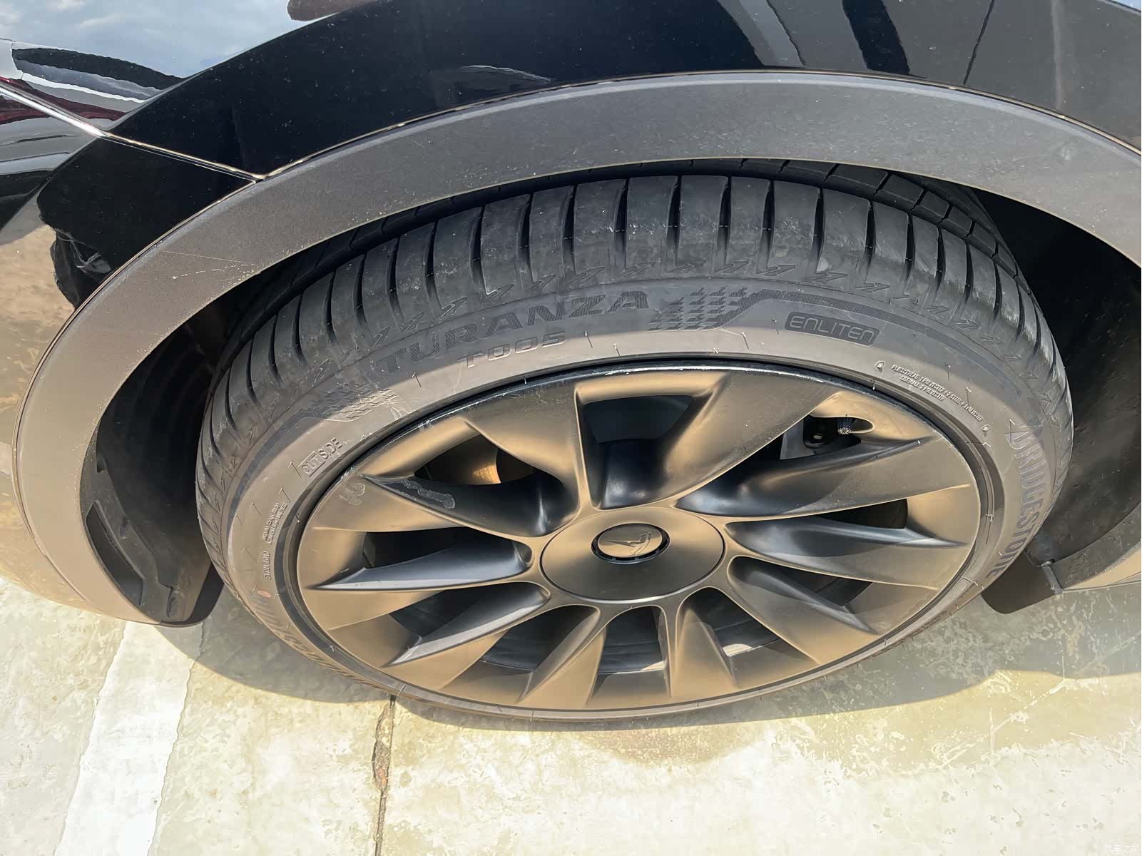 Tesla Model Y, 2022 4