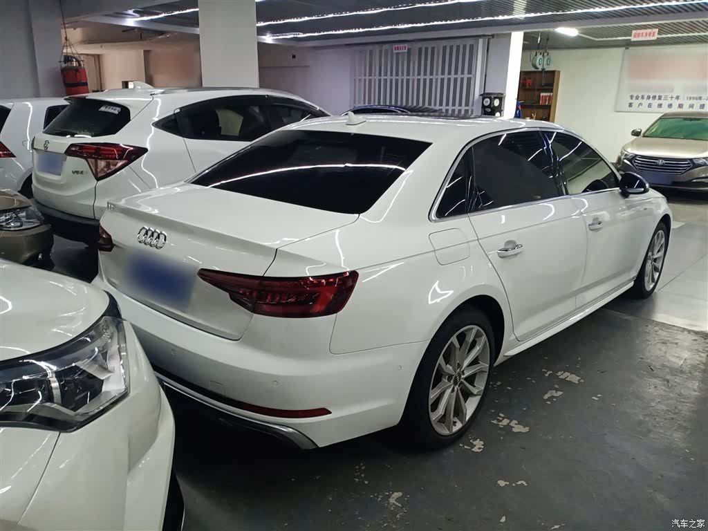 Audi A4L, 2019 23