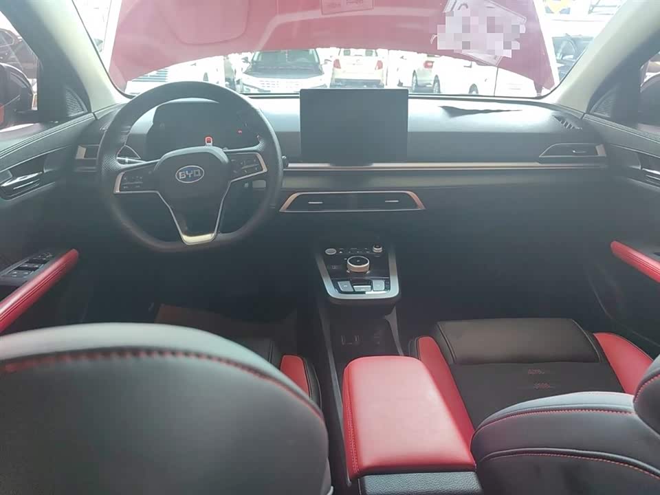 BYD e2