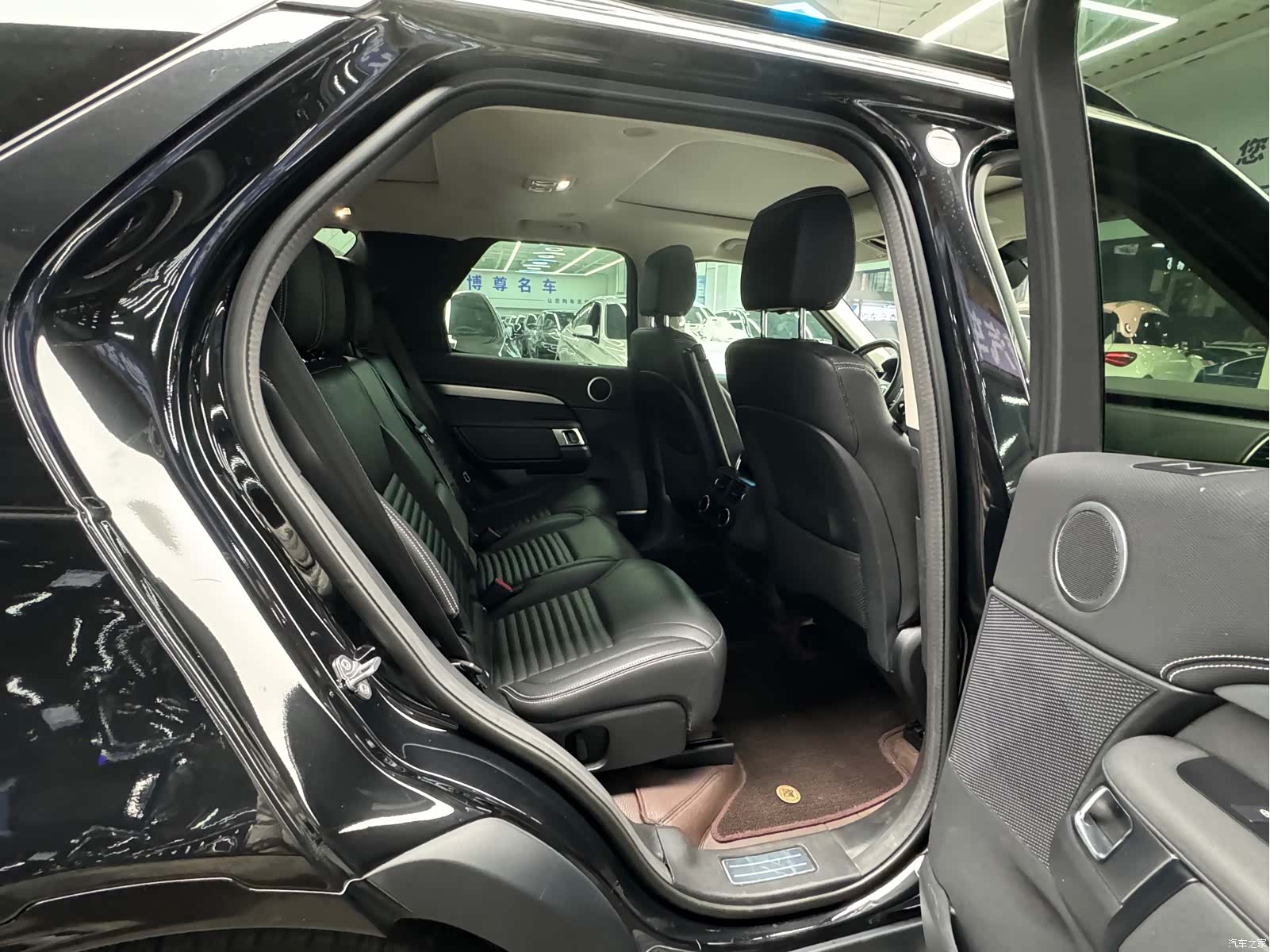 Land Rover Discovery, 2023 14