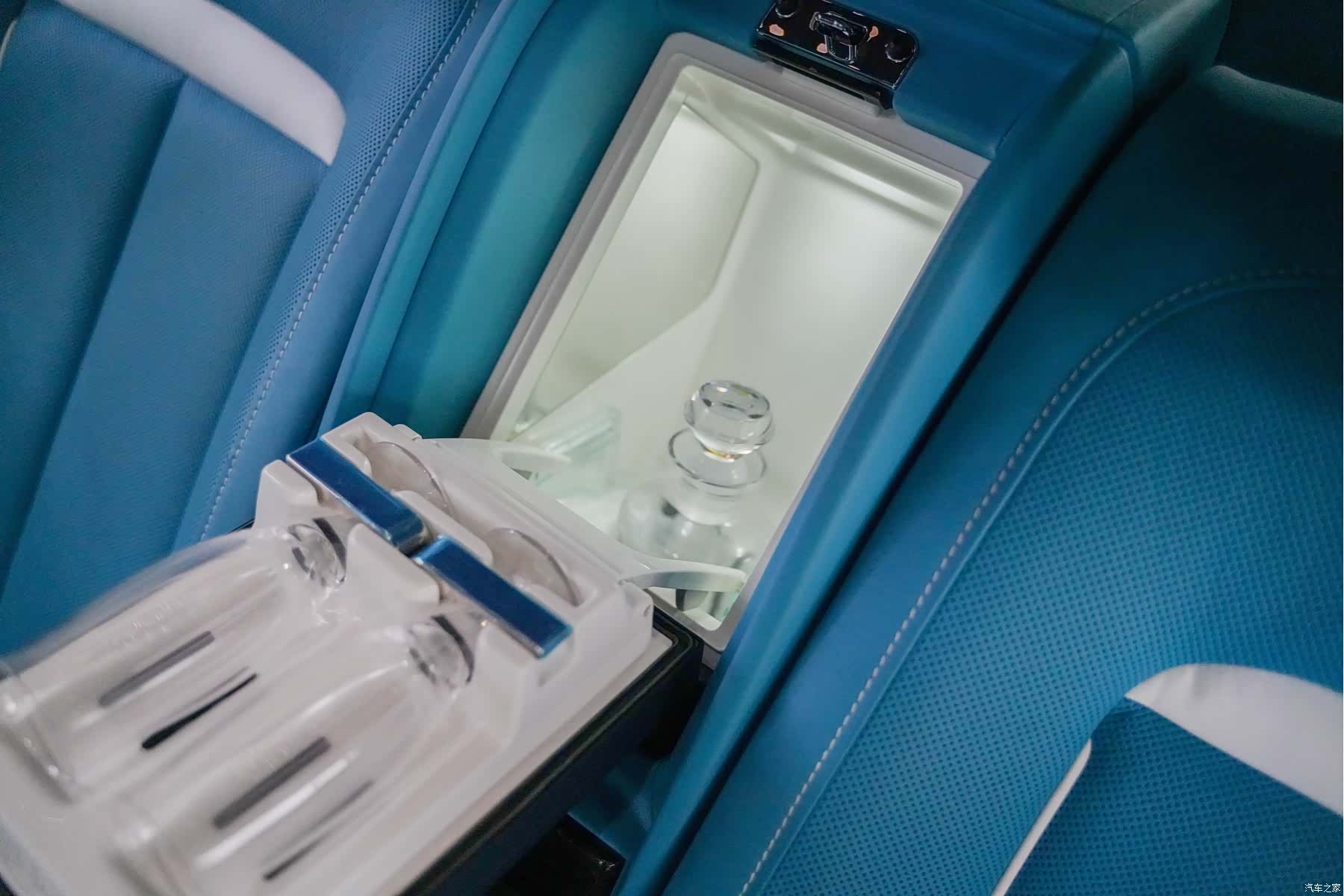 Rolls-Royce Cullinan, 2021 19