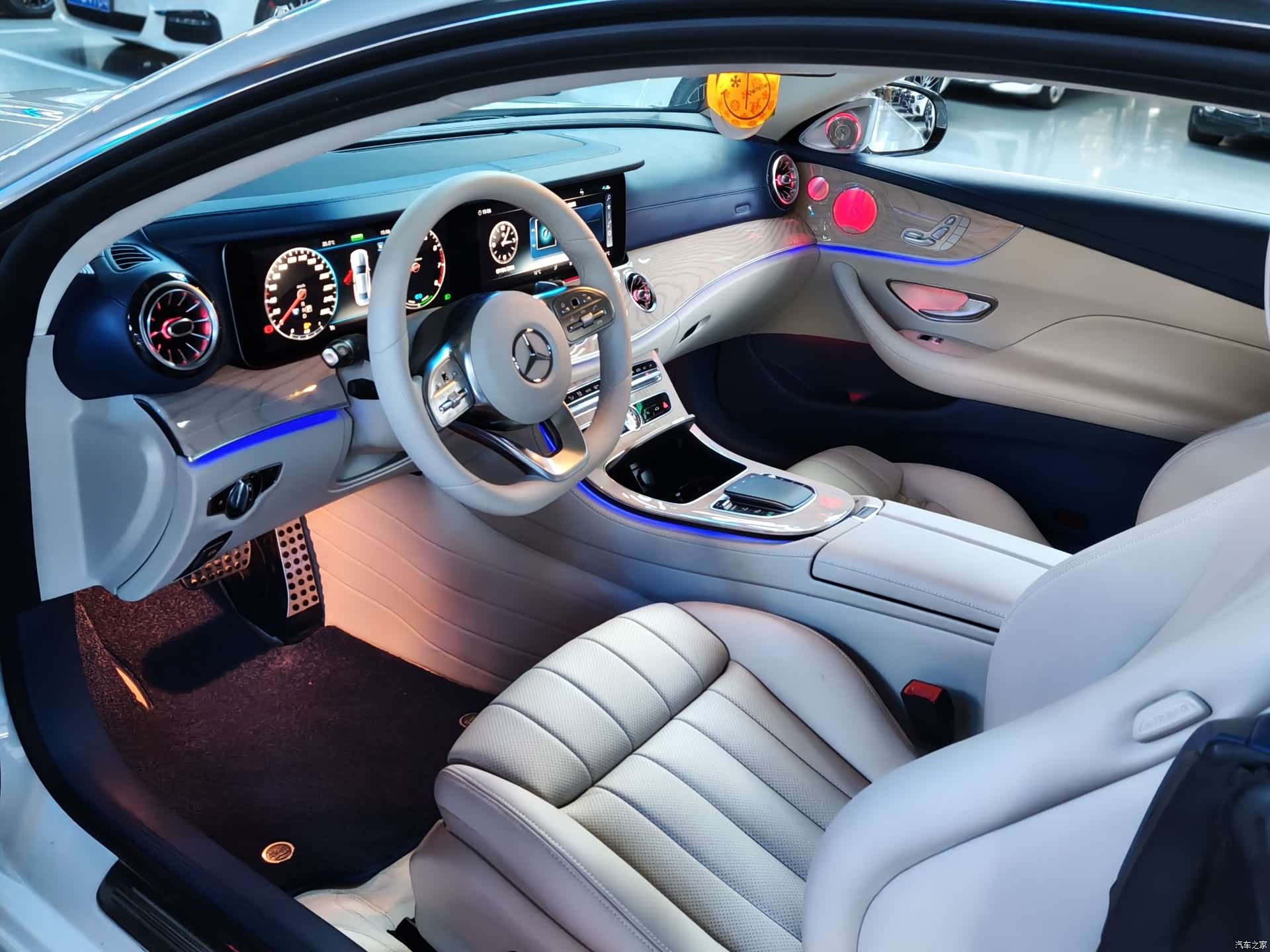 Mercedes-Benz E-Class, 2020 14