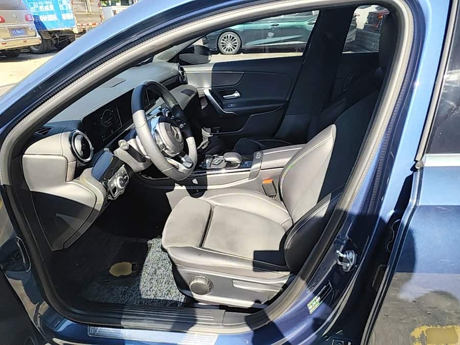 Mercedes-Benz A-Class 2019, фото 14