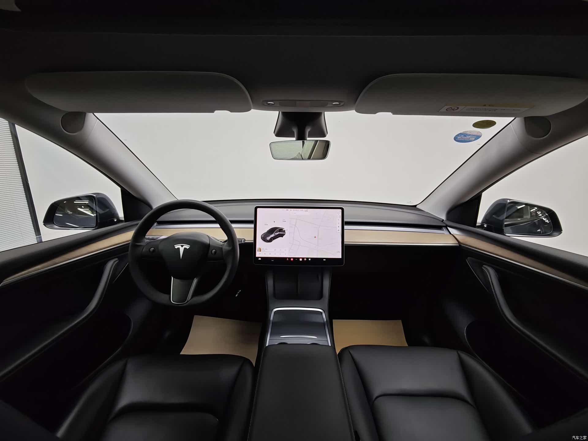 Tesla Model Y, 2021 17