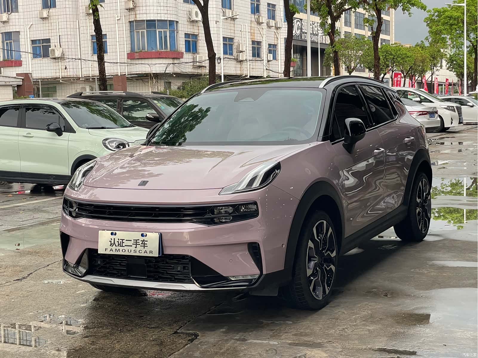 Lynk & Co 02