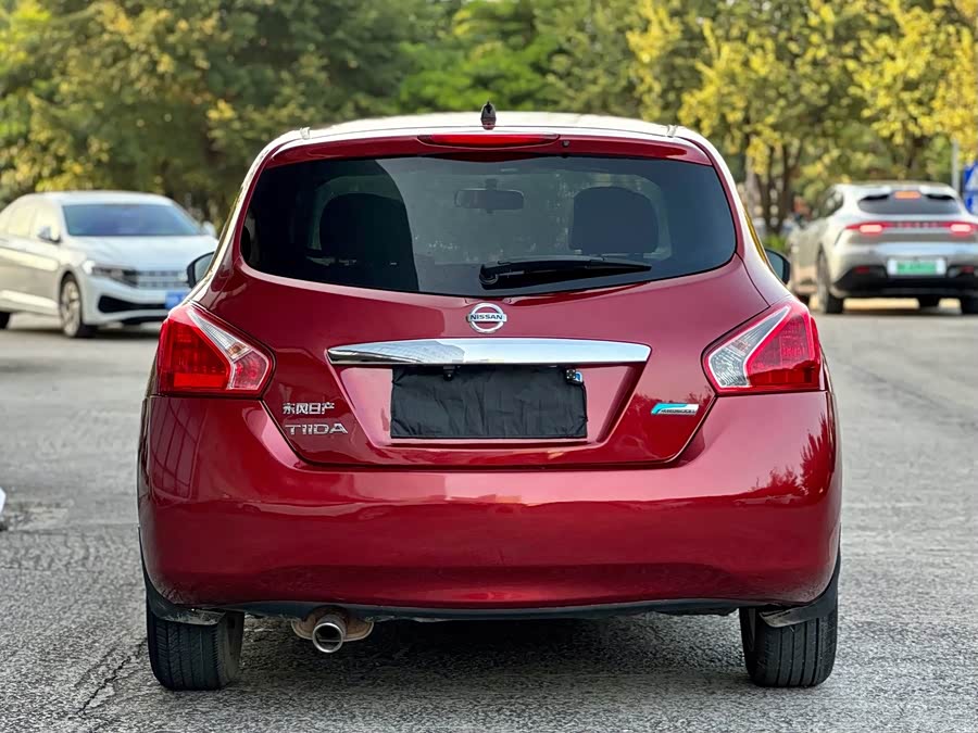 Nissan Tiida 2013, фото 5