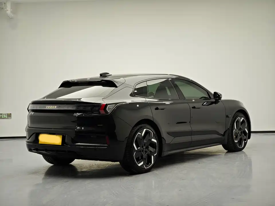Zeekr 001